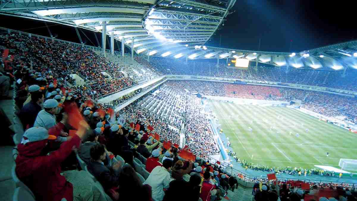 Eaton, estadio ajax