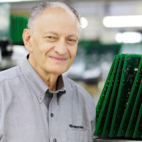 George Feldstein fundador de Crestron