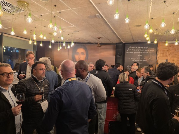 Fiesta Alegría en ISE 2026, con la casa llena