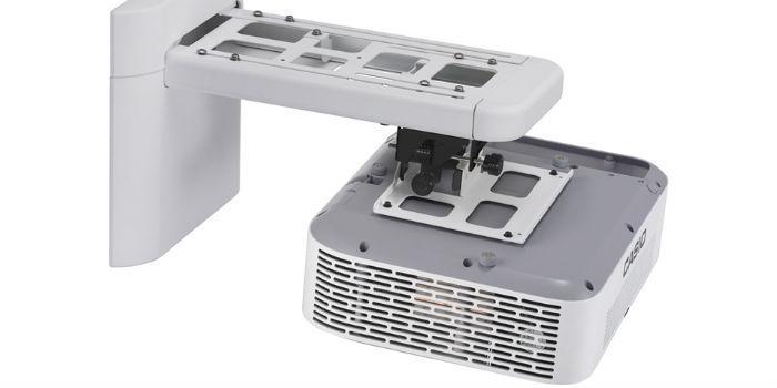 Casio Ultra Short Throw Duo for Educational Applications AVI Latinoamerica