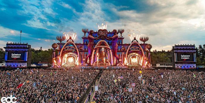 Electric Daisy Carnival Mexico was amplified with PK Sound AVI