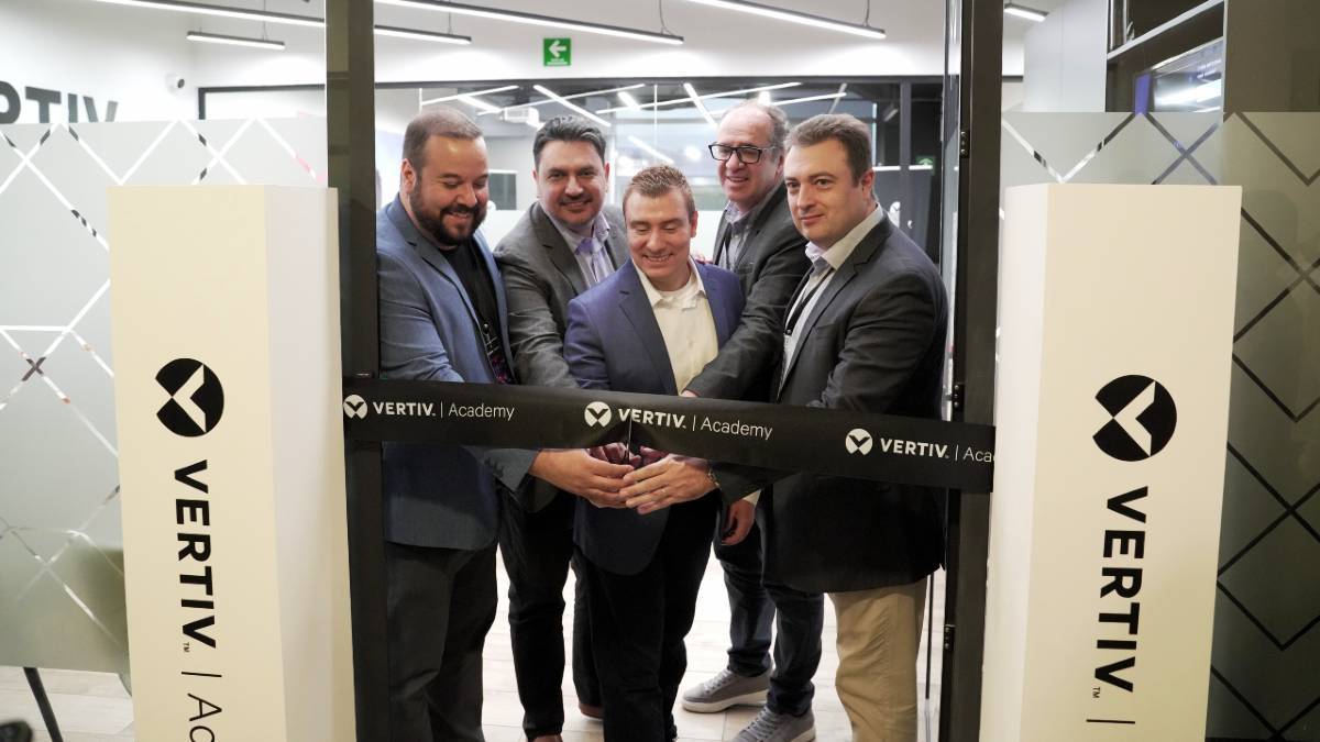 Vertiv inaugura nuevo Academy en México con foco en la IA