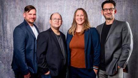 twoloox compra dos líneas de producto de Christie