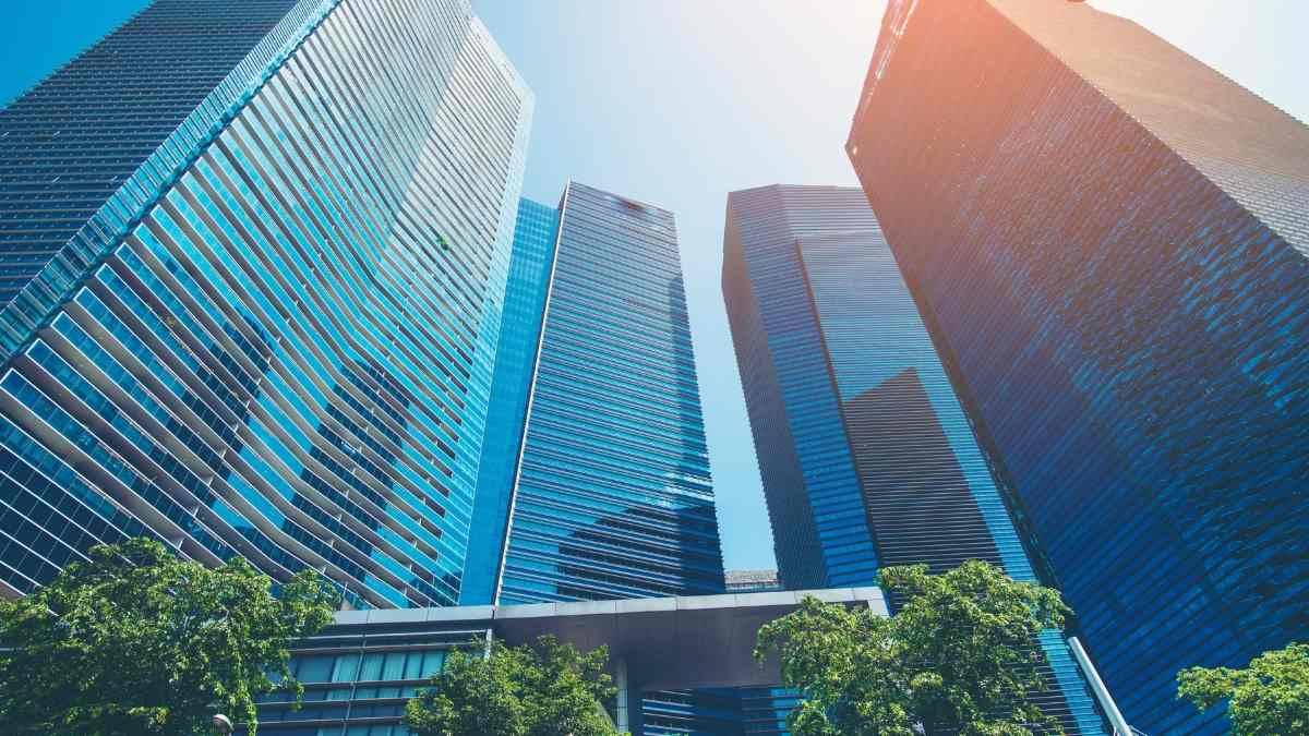 Smart buildings are a driver of urban sustainability