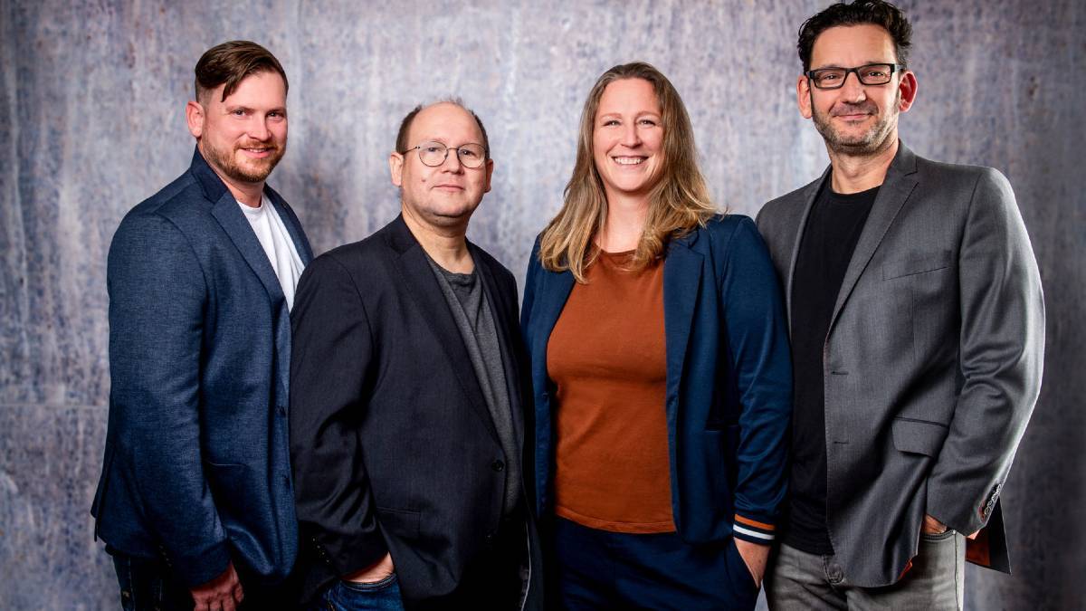 twoloox buys two Christie product lines