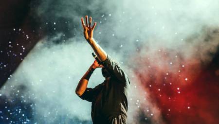 Sounds that silence: the impact of entertainment on hearing