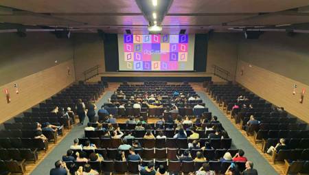 Powersoft Unica installed at the Liz Bastos Theater