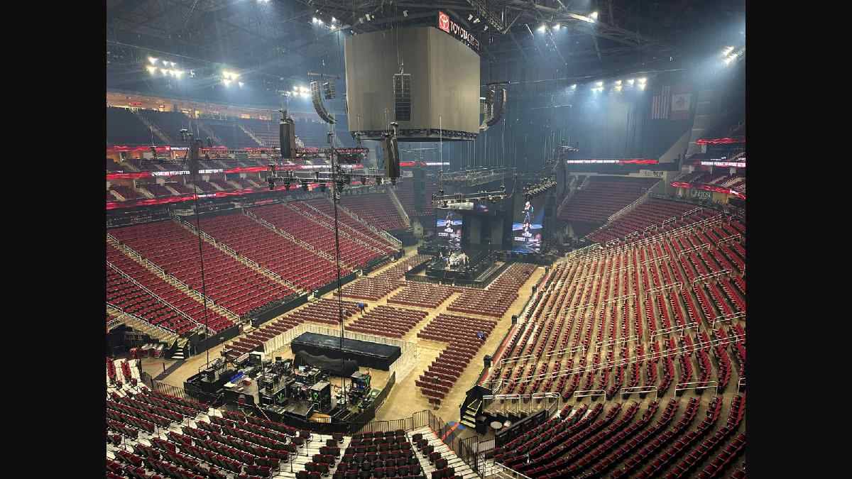 J Balvin used 146 speakers on his last tour